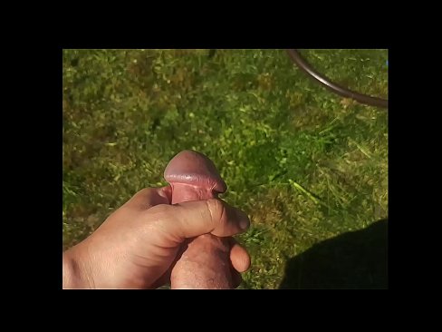 ❤️ O bunăciune fierbinte își face sex cu păsărica roz și ejaculează cu un squirt într-o grădină de vară ❤❌  at porn ro.osagoassist.ru ❤