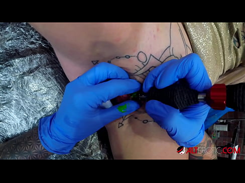 ❤️ Sully Savage, o bunăciune extrem de tatuată, și-a făcut un tatuaj pe clitorisul ei ❤❌  at porn ro.osagoassist.ru ❤
